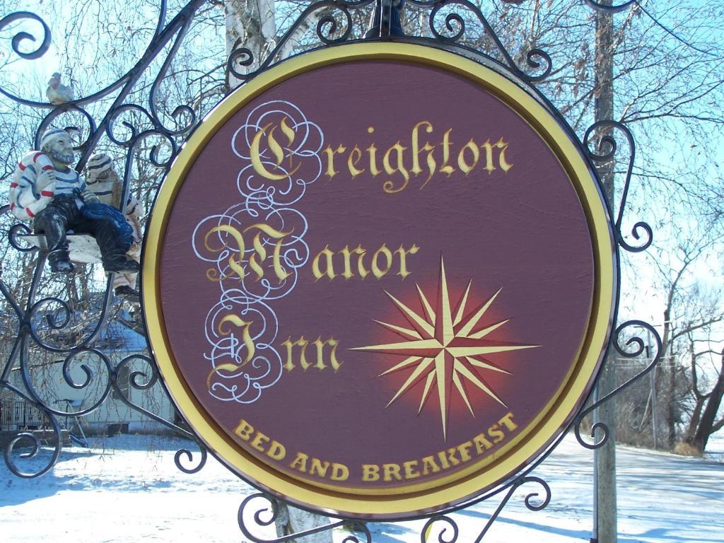 Creighton Manor Inn Bed & Breakfast Orillia Exteriér fotografie