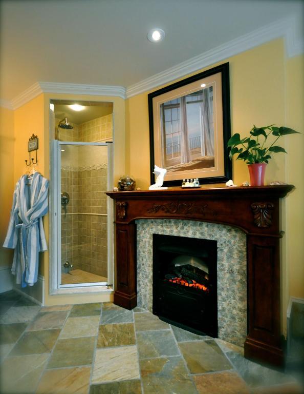 Creighton Manor Inn Bed & Breakfast Orillia Exteriér fotografie